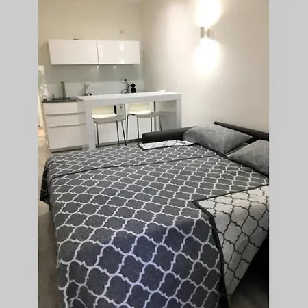 White Studio Opatija Апартаменти *